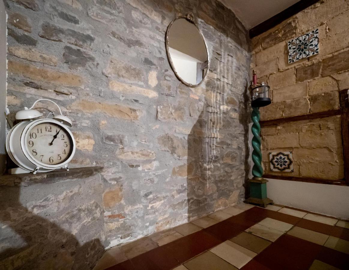 Casa Cruz - Auto Check-In (Adults Only) Hotel โบลตาญญา ภายนอก รูปภาพ